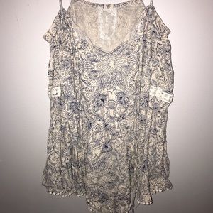 Sadie & Sage Pants - Off the shoulder floral romper Sadie & Sage Pants - Off the shoulder floral romper